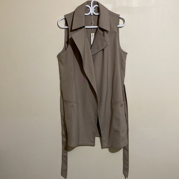 NWT Max Studio Women’s Sleeveless Belted Long Vest Cobblestone Beige Neutral L - Picture 2 of 12